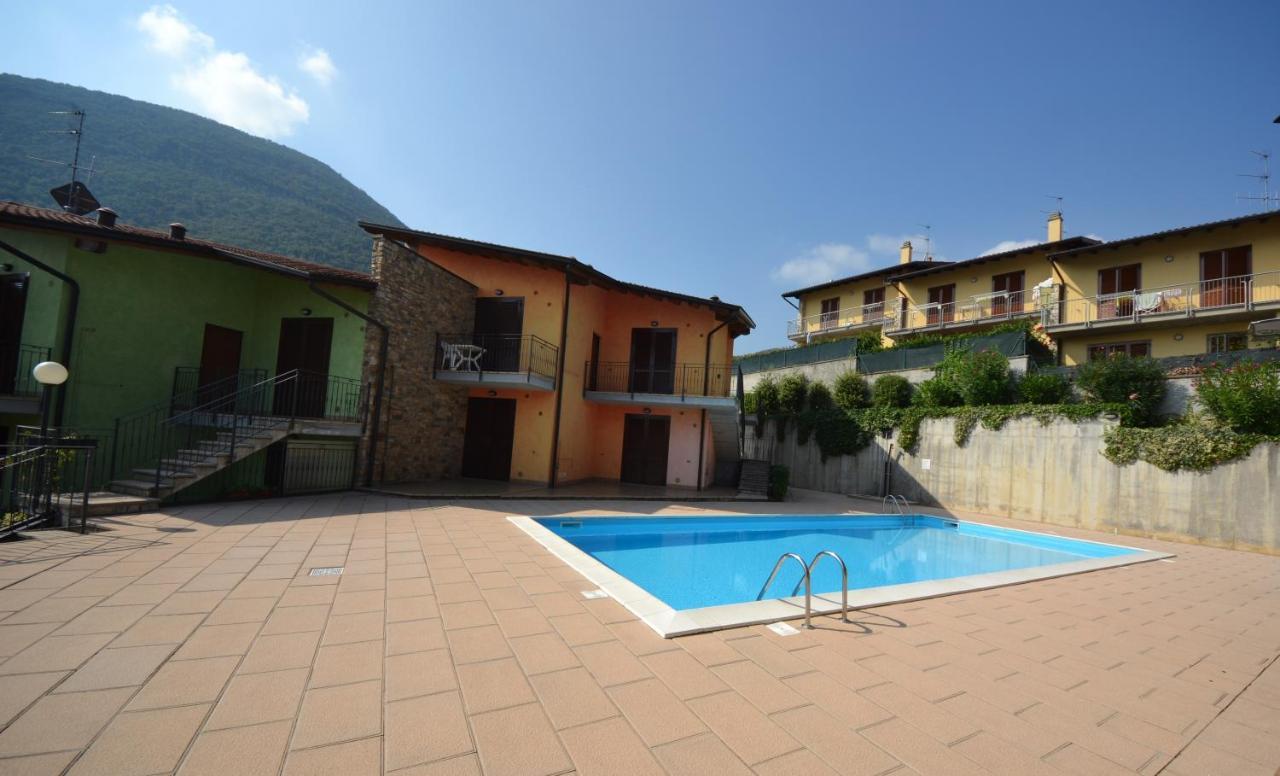 Residenza Coccinelle Vista Lago D'Iseo Tavernola Bergamasca Ngoại thất bức ảnh