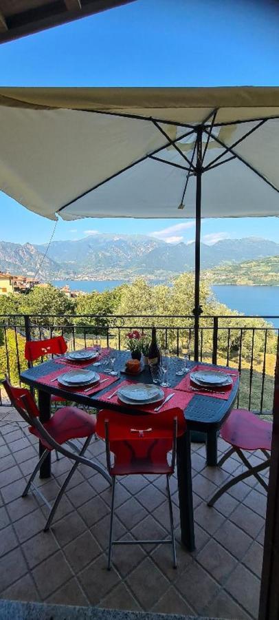 Residenza Coccinelle Vista Lago D'Iseo Tavernola Bergamasca Ngoại thất bức ảnh