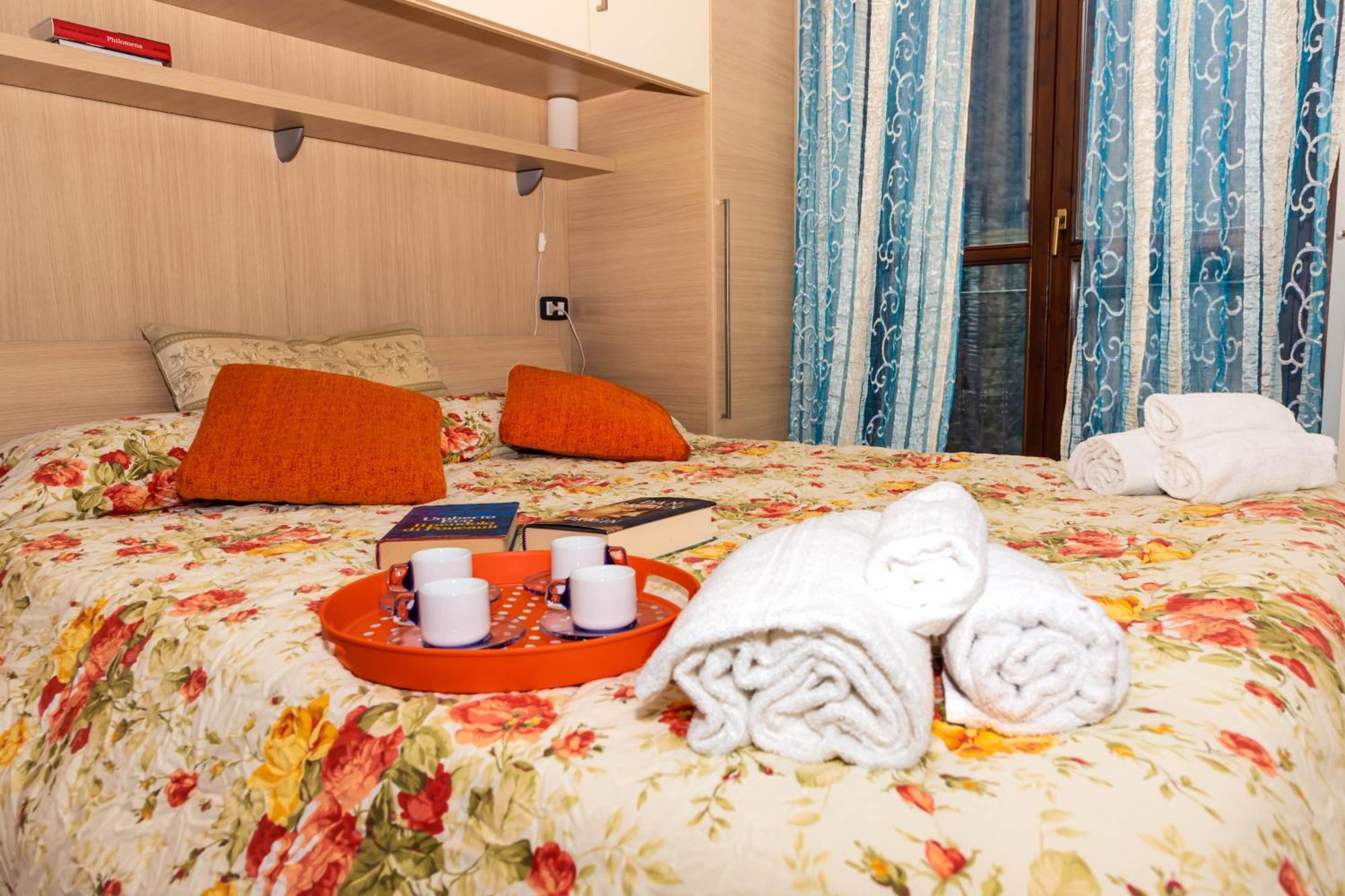 Residenza Coccinelle Vista Lago D'Iseo Tavernola Bergamasca Ngoại thất bức ảnh
